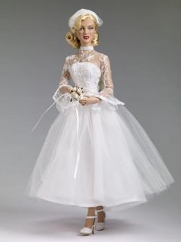 Tonner - Marilyn Monroe - Shipboard Wedding - Outfit - наряд